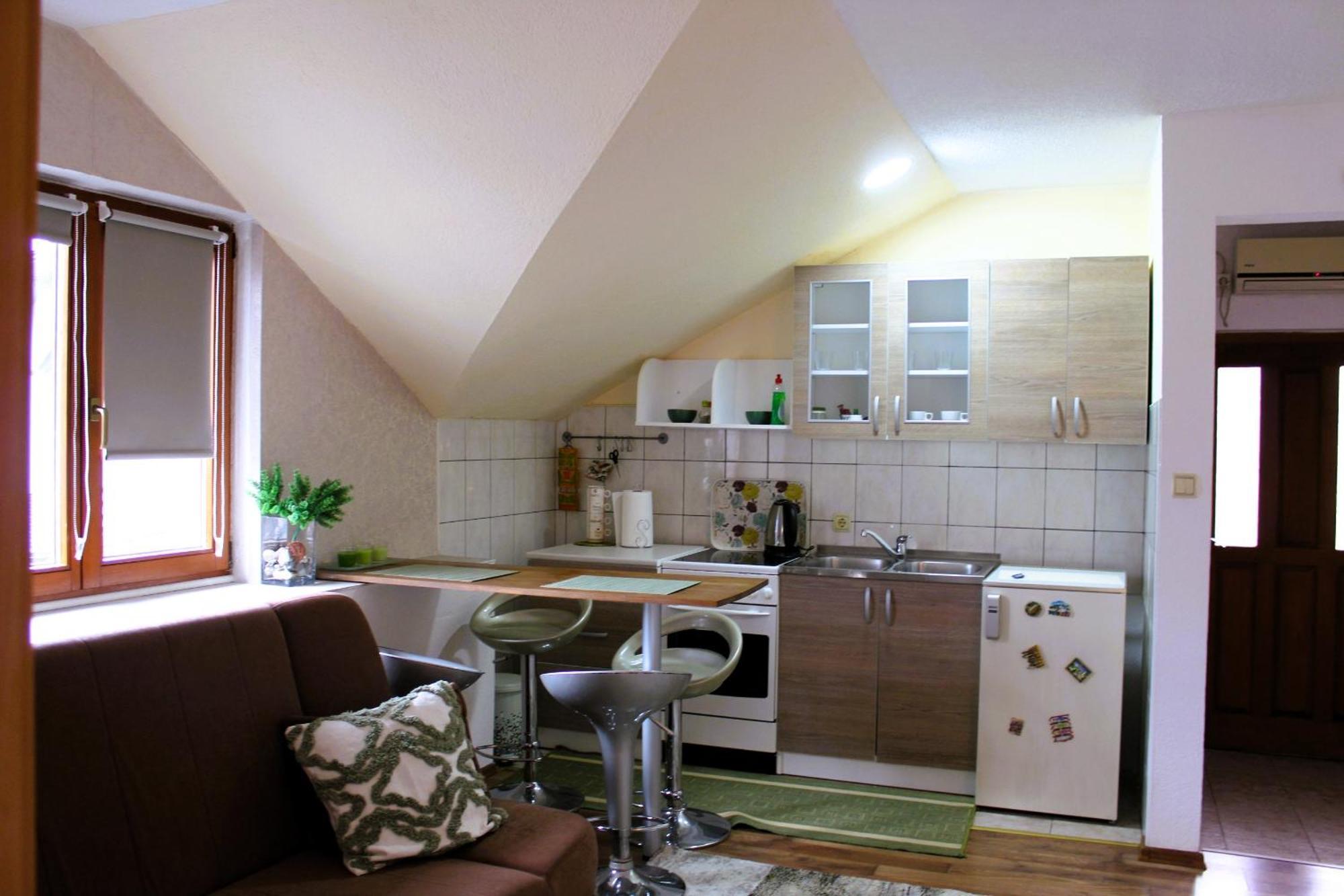 Svila Apartmani Bihać Zewnętrze zdjęcie